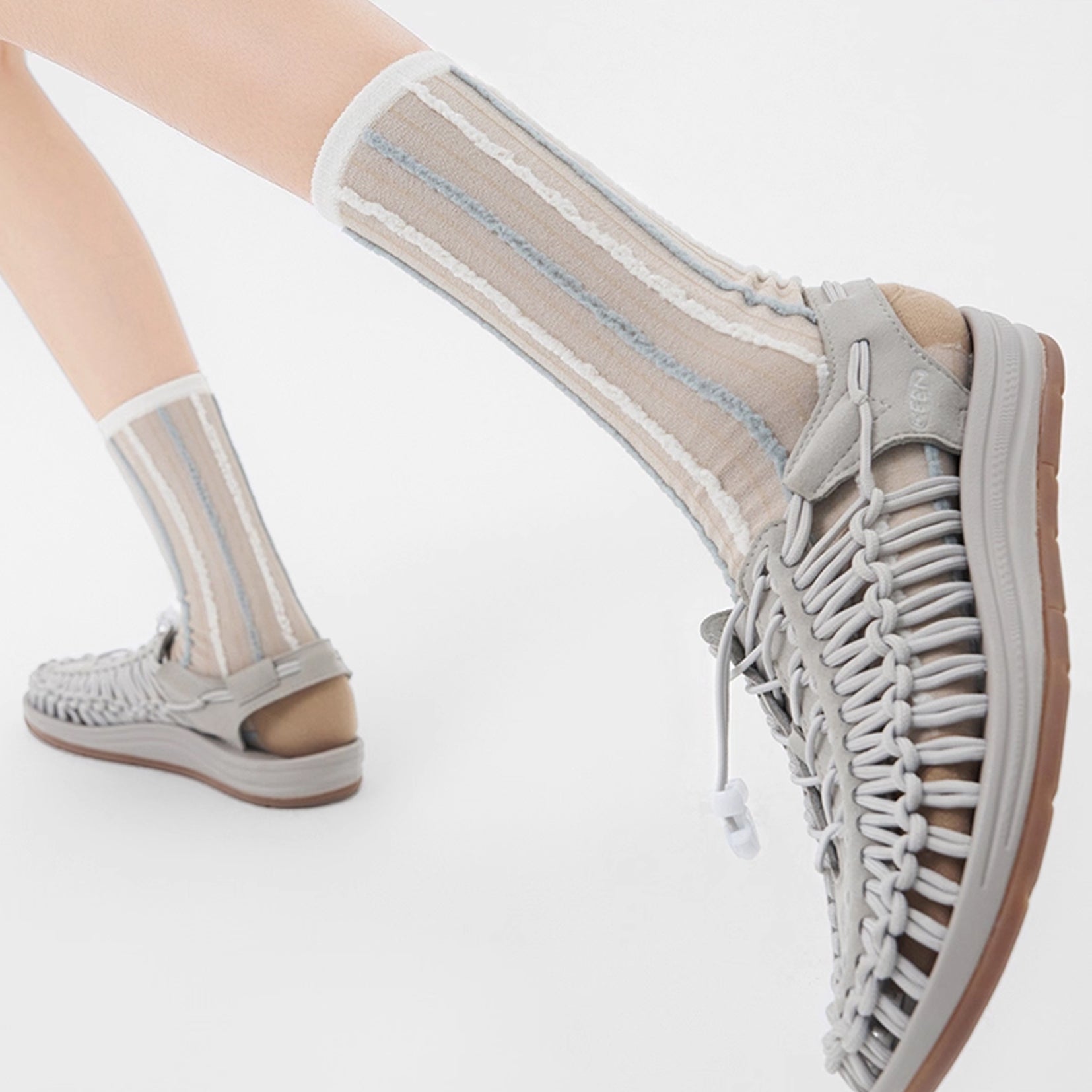 Reversible stripe mid-calf socks - beige & sand