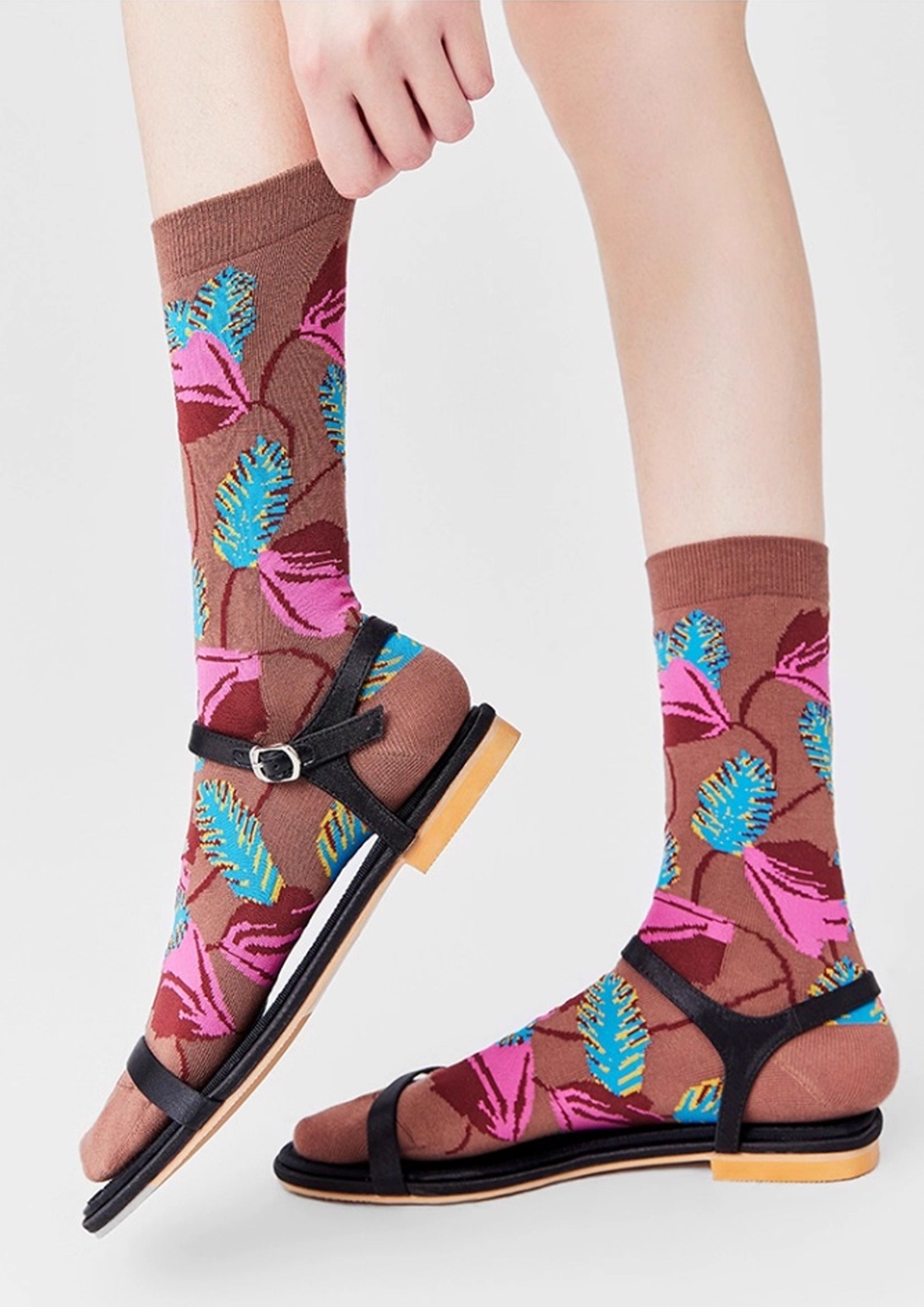 Floral mid-calf socks - cocoa