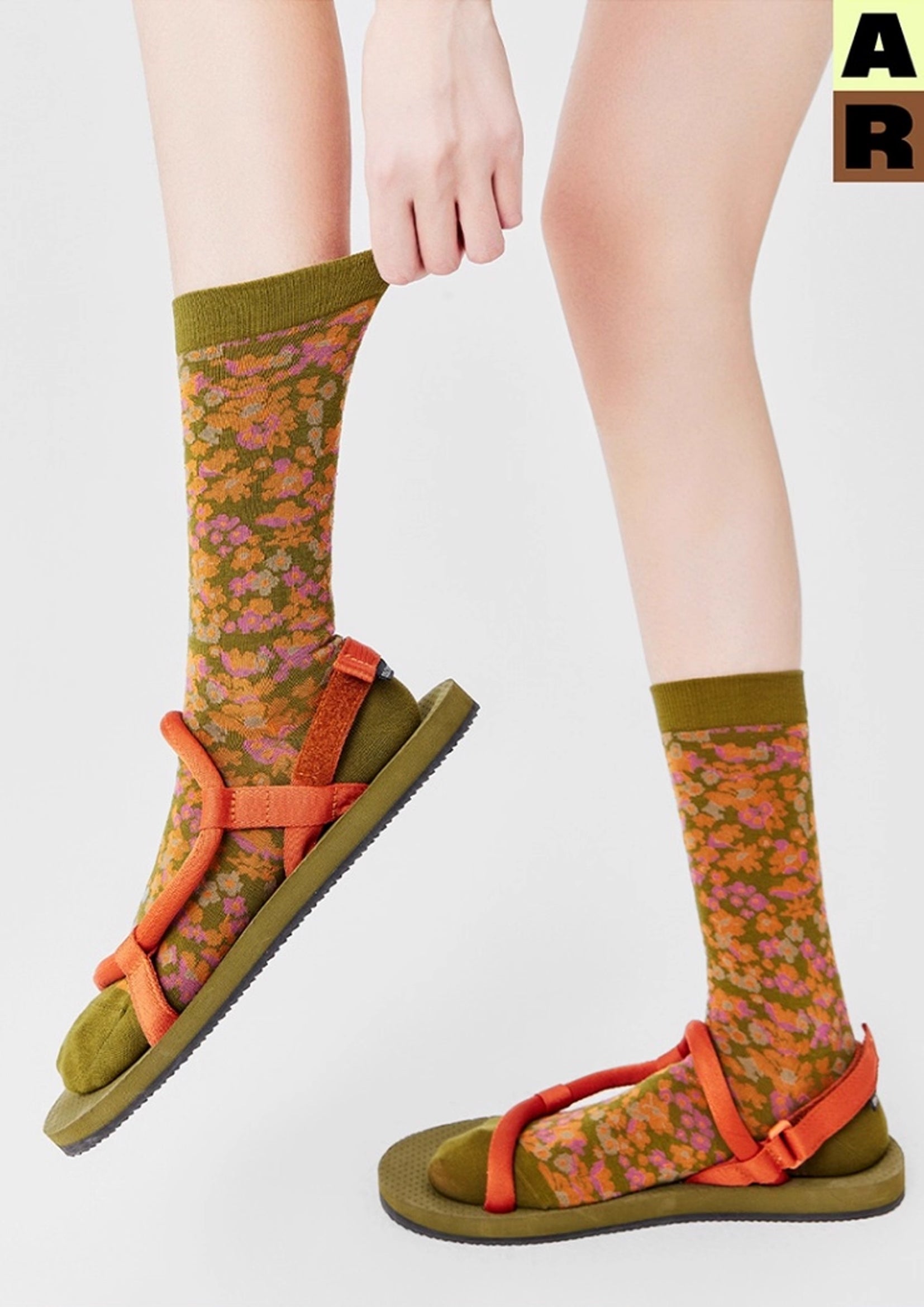 Floral mid-calf socks - olive