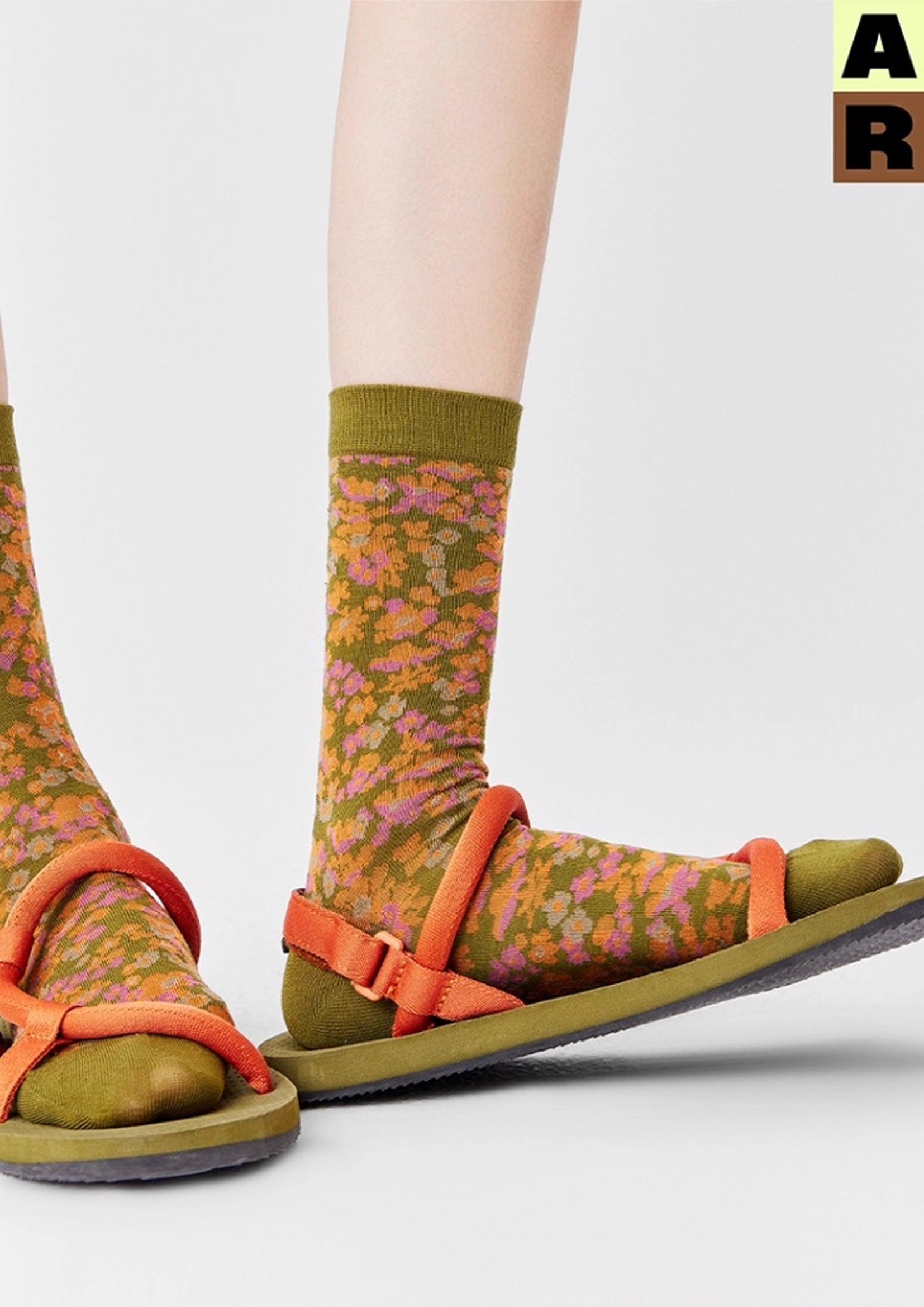 Floral mid-calf socks - olive