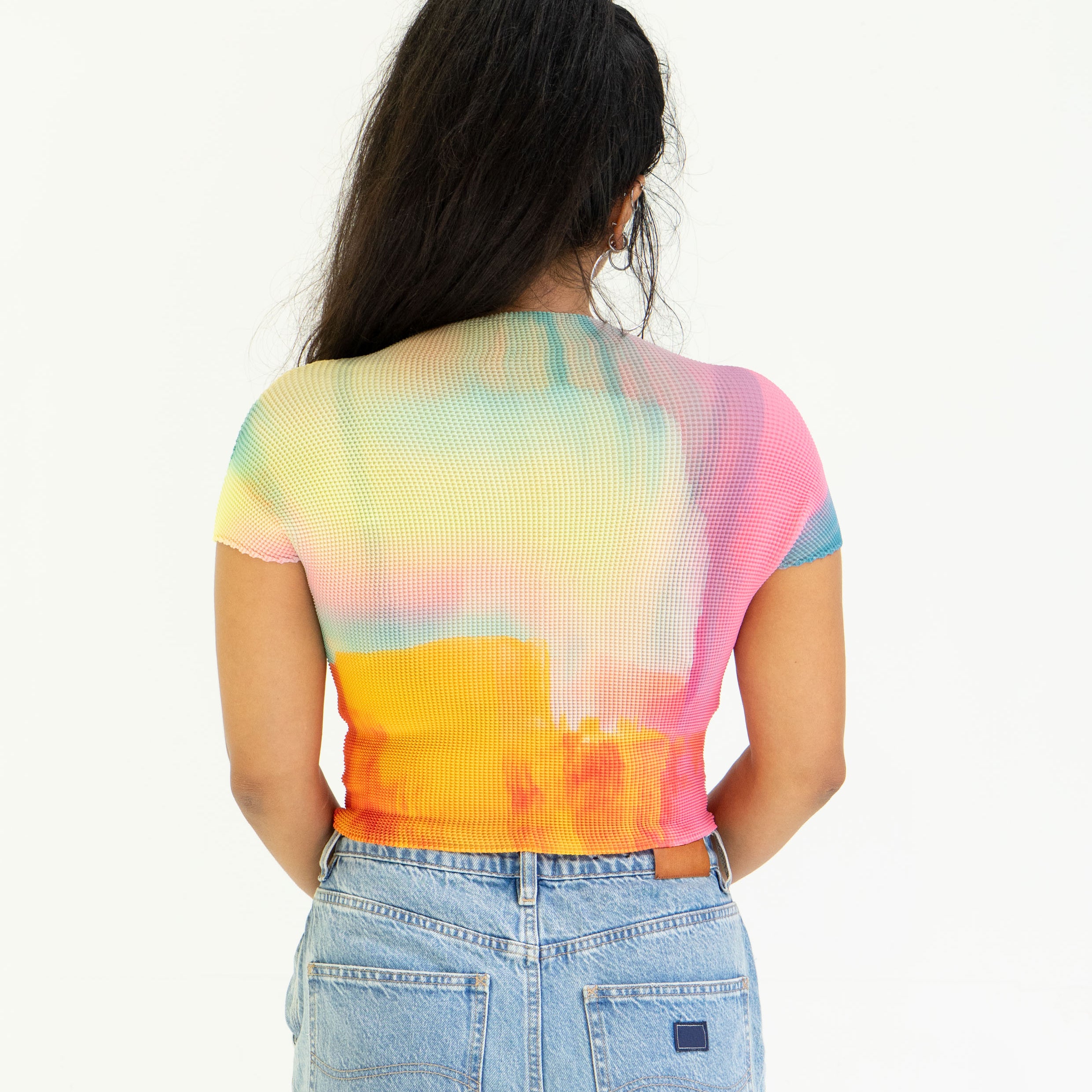 'Rainbow' crinkle stretch crop tee - pink