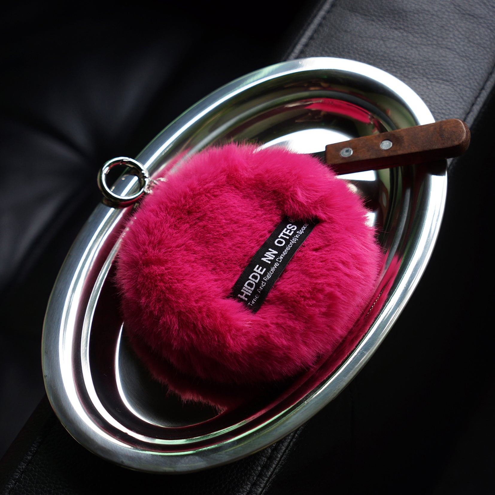 Faux fur crossbody mini round bag - Raspberry