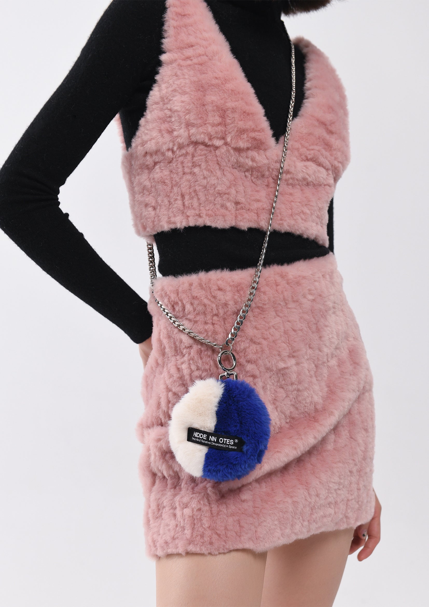 Faux fur crossbody mini round bag - klein blue & cream