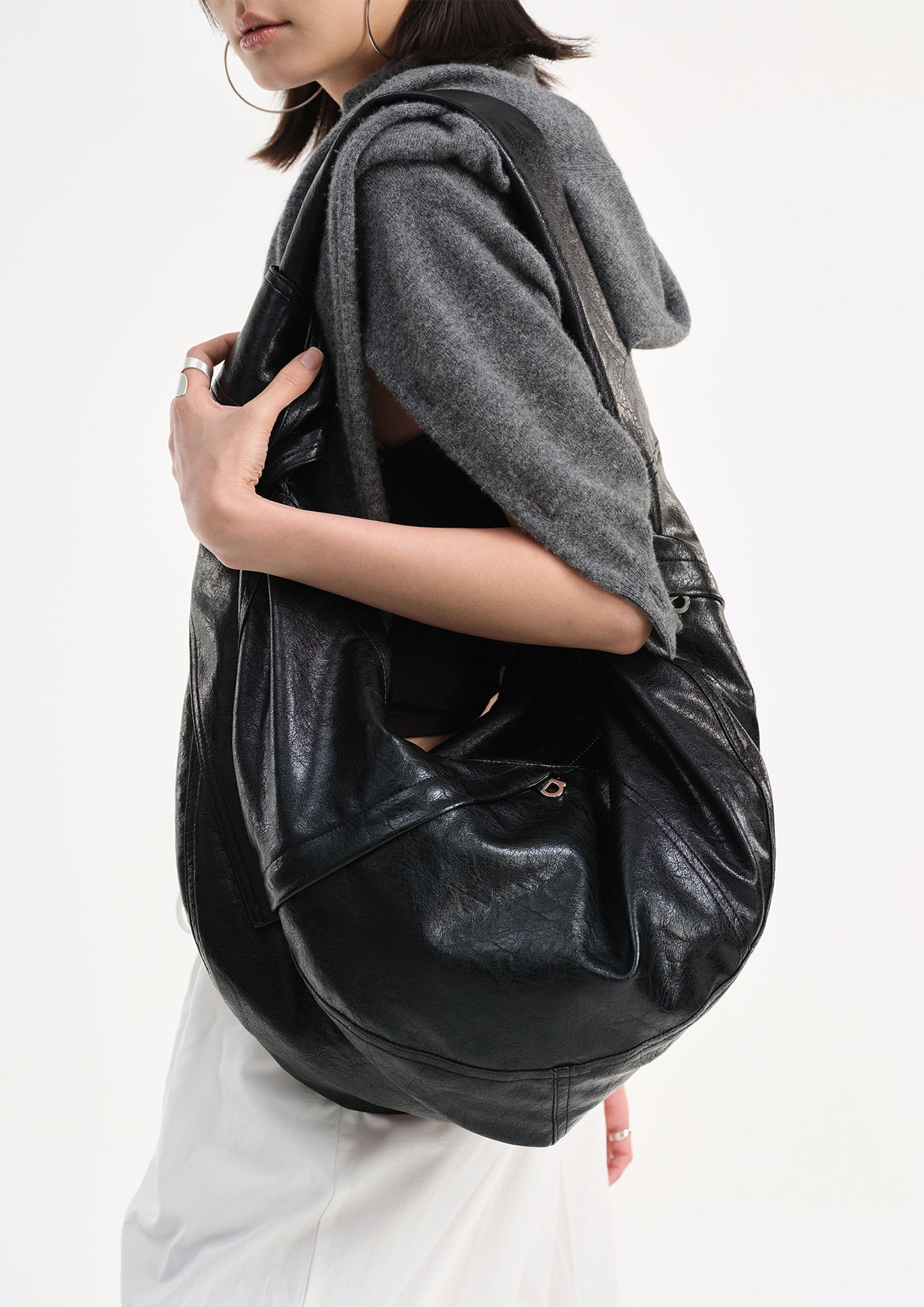 Vegan leather large dumpling bag - black