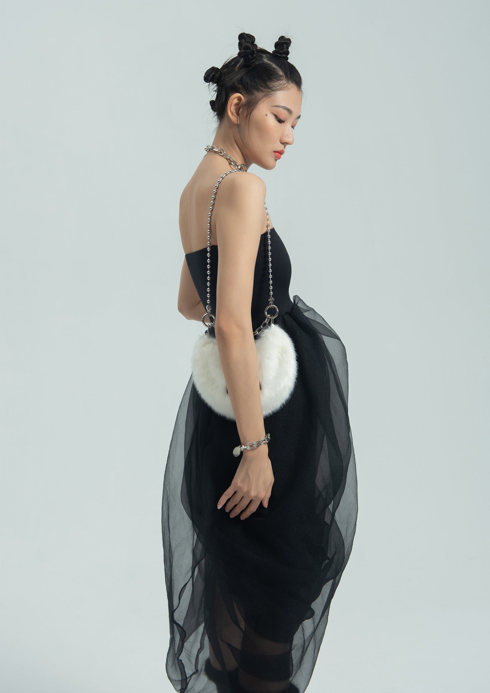 Fluffy shoulder/hand moon bag - white