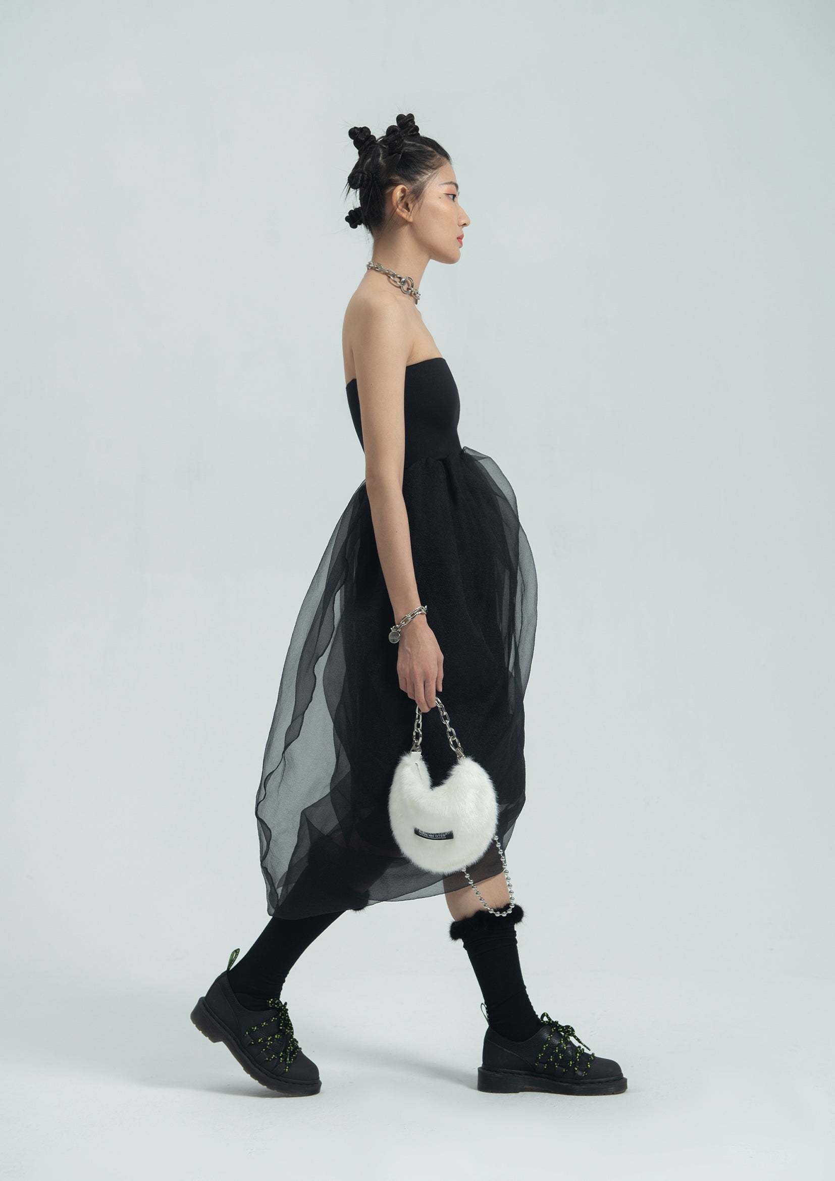 Fluffy shoulder/hand moon bag - white