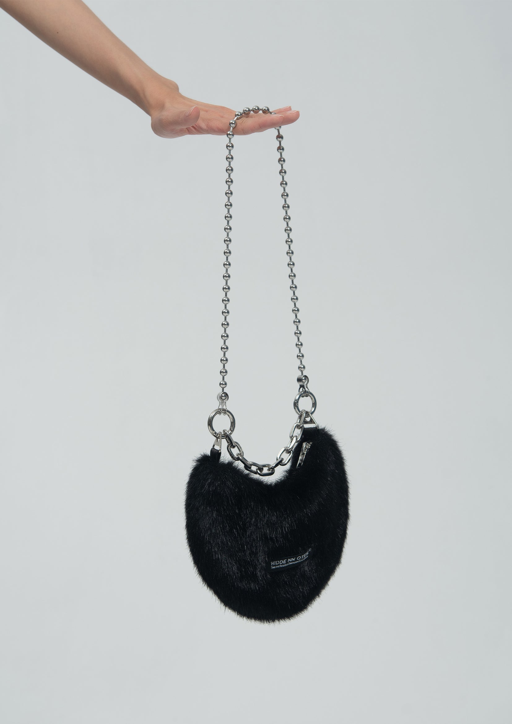 Fluffy shoulder/hand moon bag - black