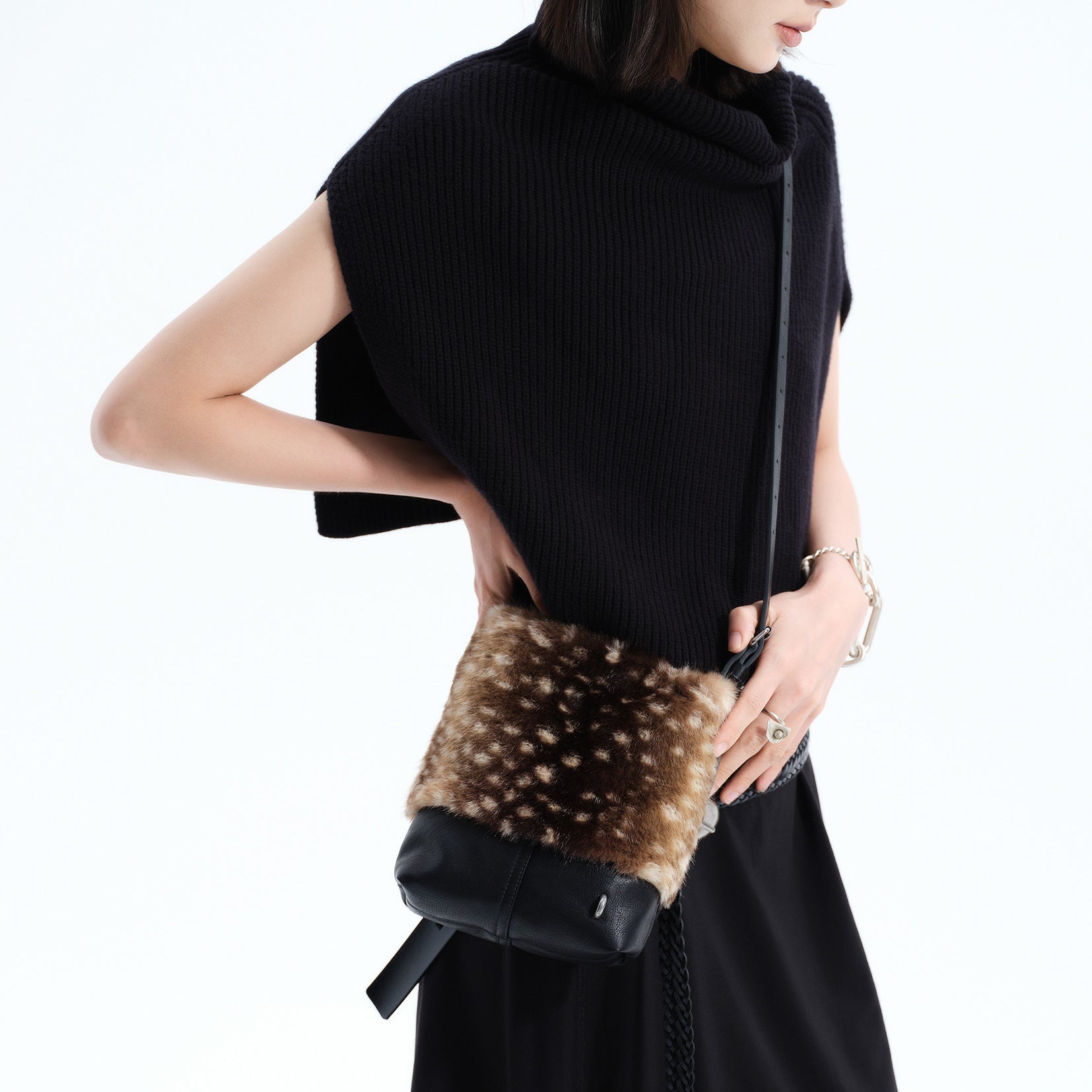 Furry splice small tote bag - deer
