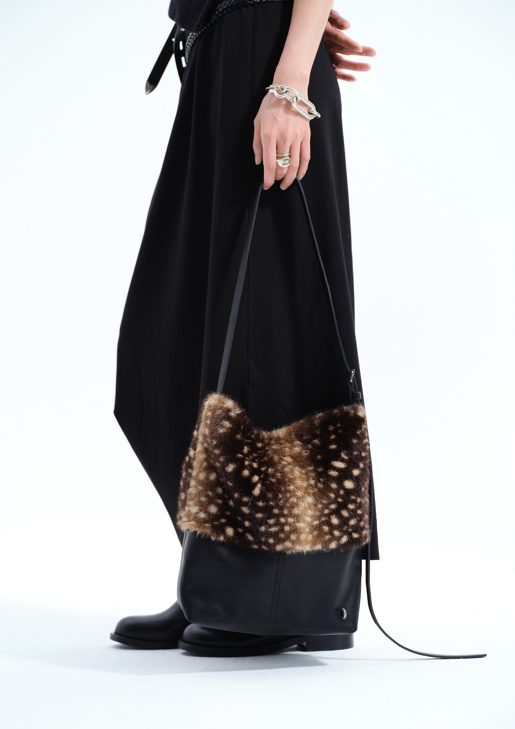 Furry splice large tote bag - deer