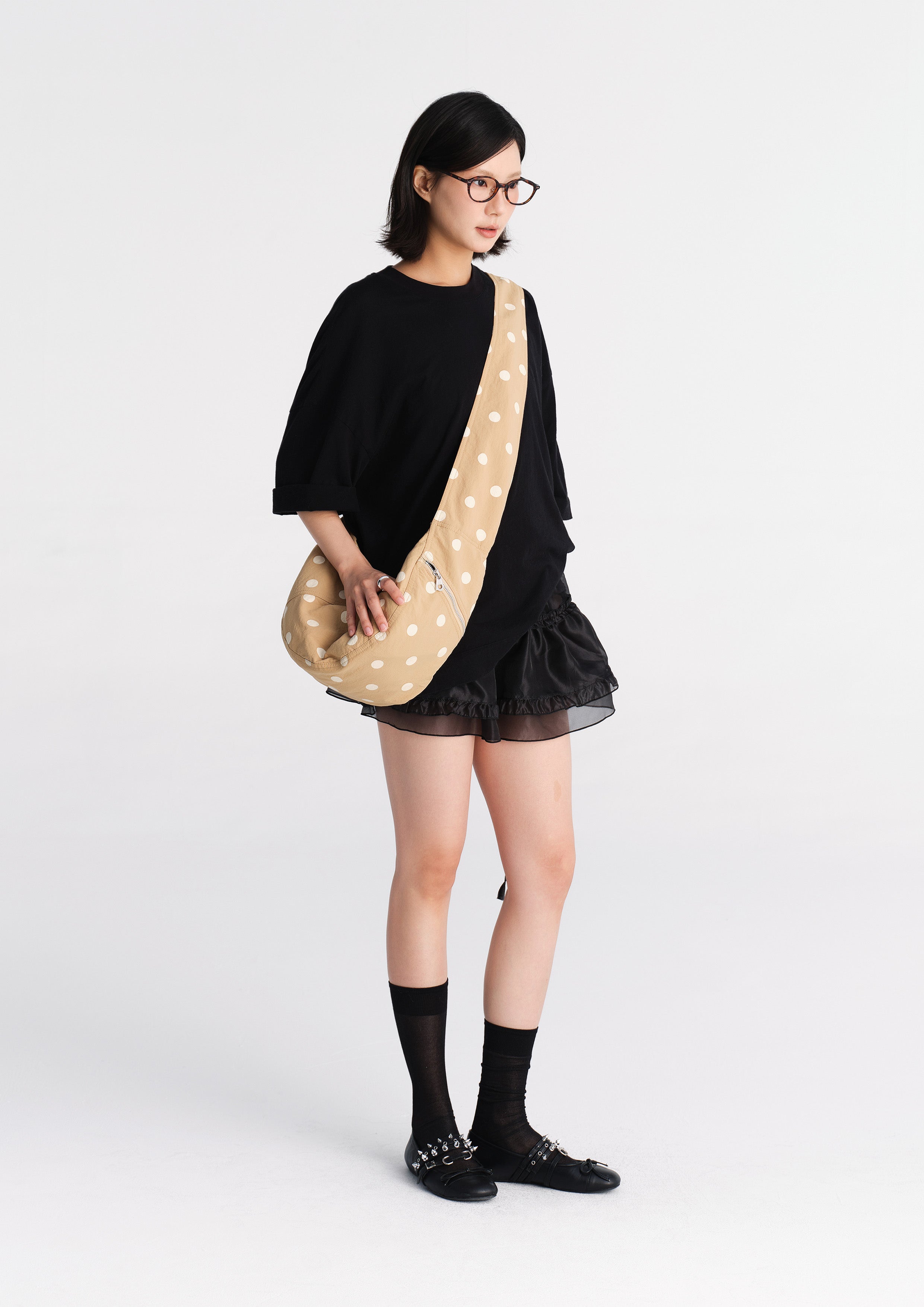 Polka dots medium dumpling bag - tan