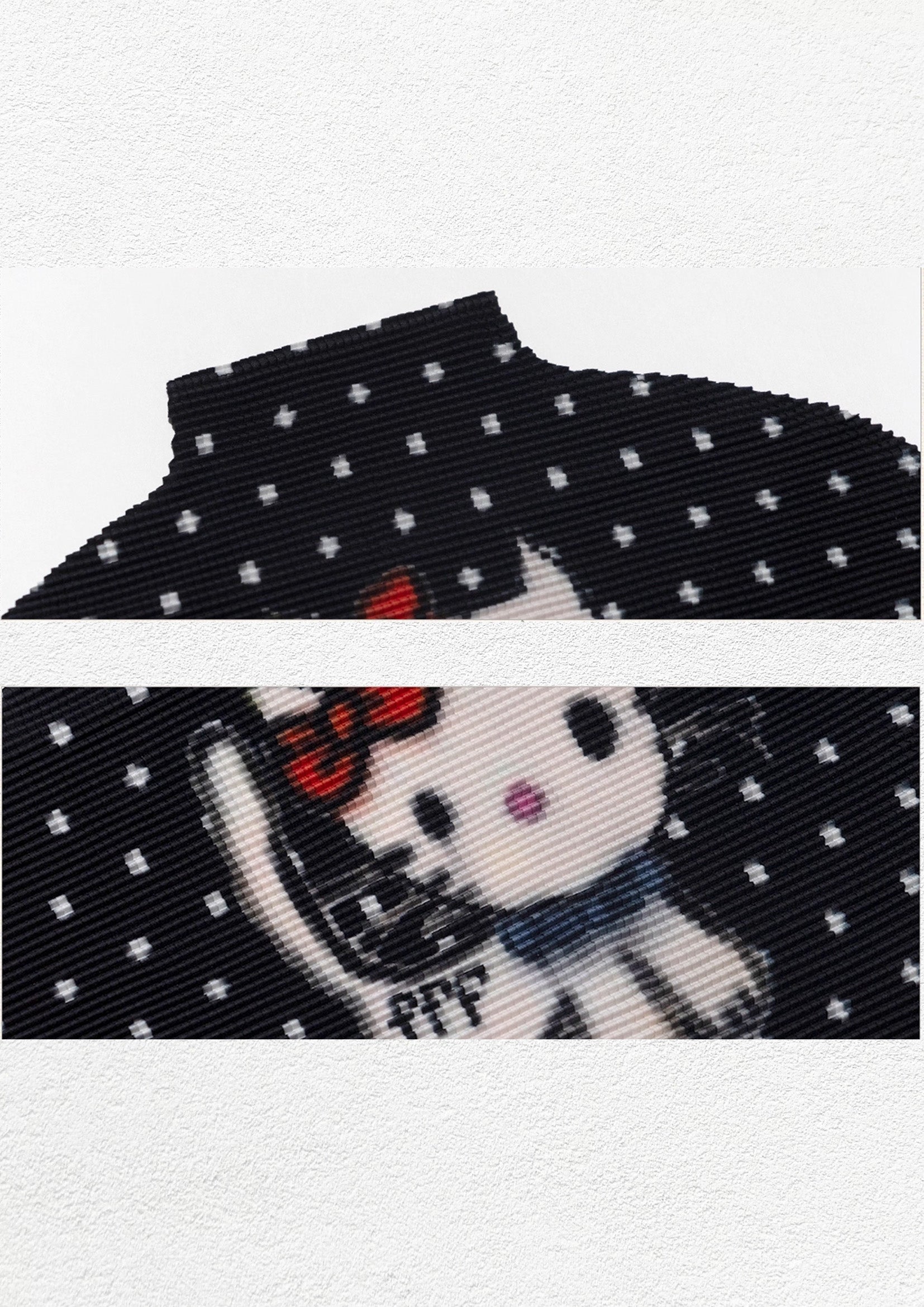 Kitty polka dots crinkle stretch crop tee - black