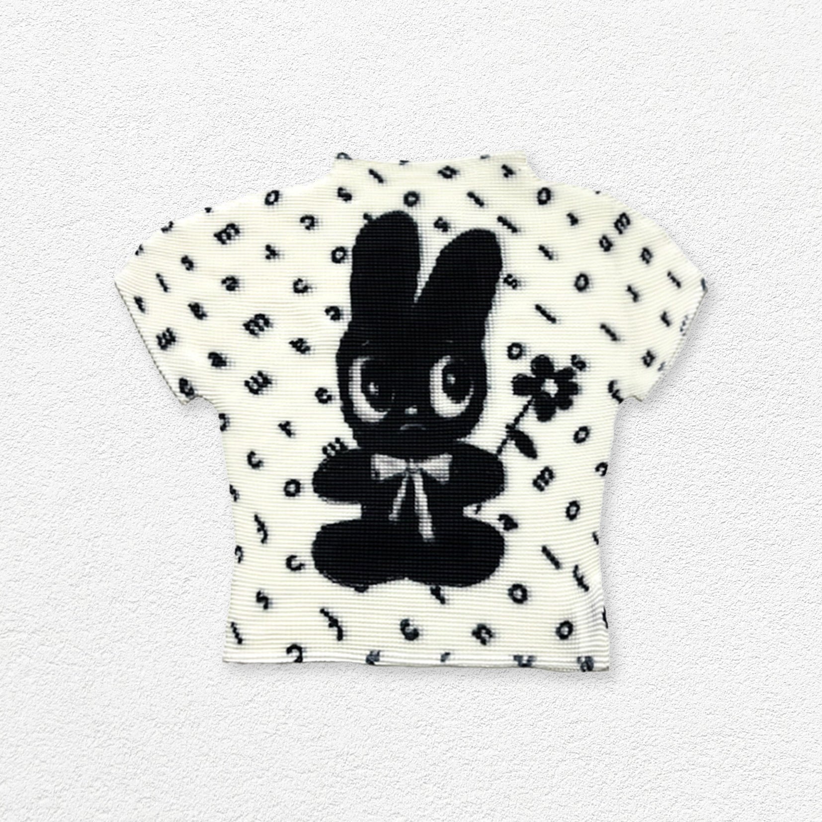 Black bunny crinkle stretch crop tee - white