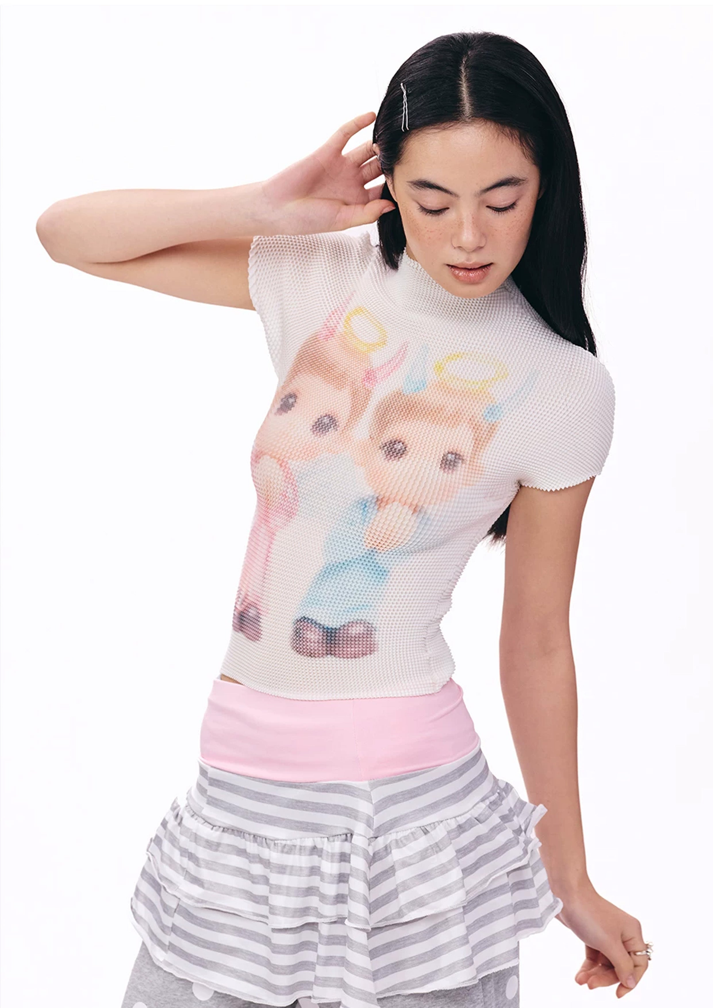 Twin angels crinkle stretch crop tee - white