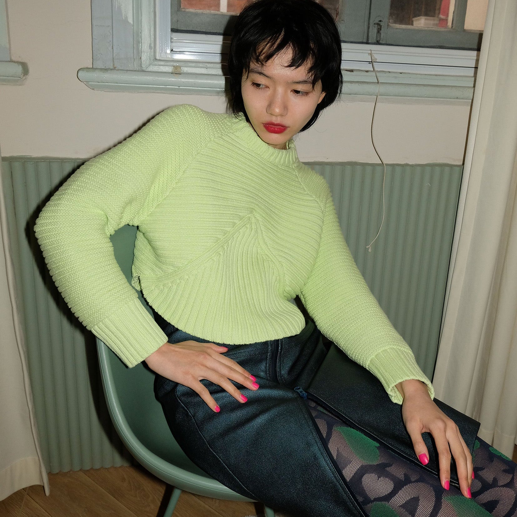 Shell textured coarse knitted jumper in light green