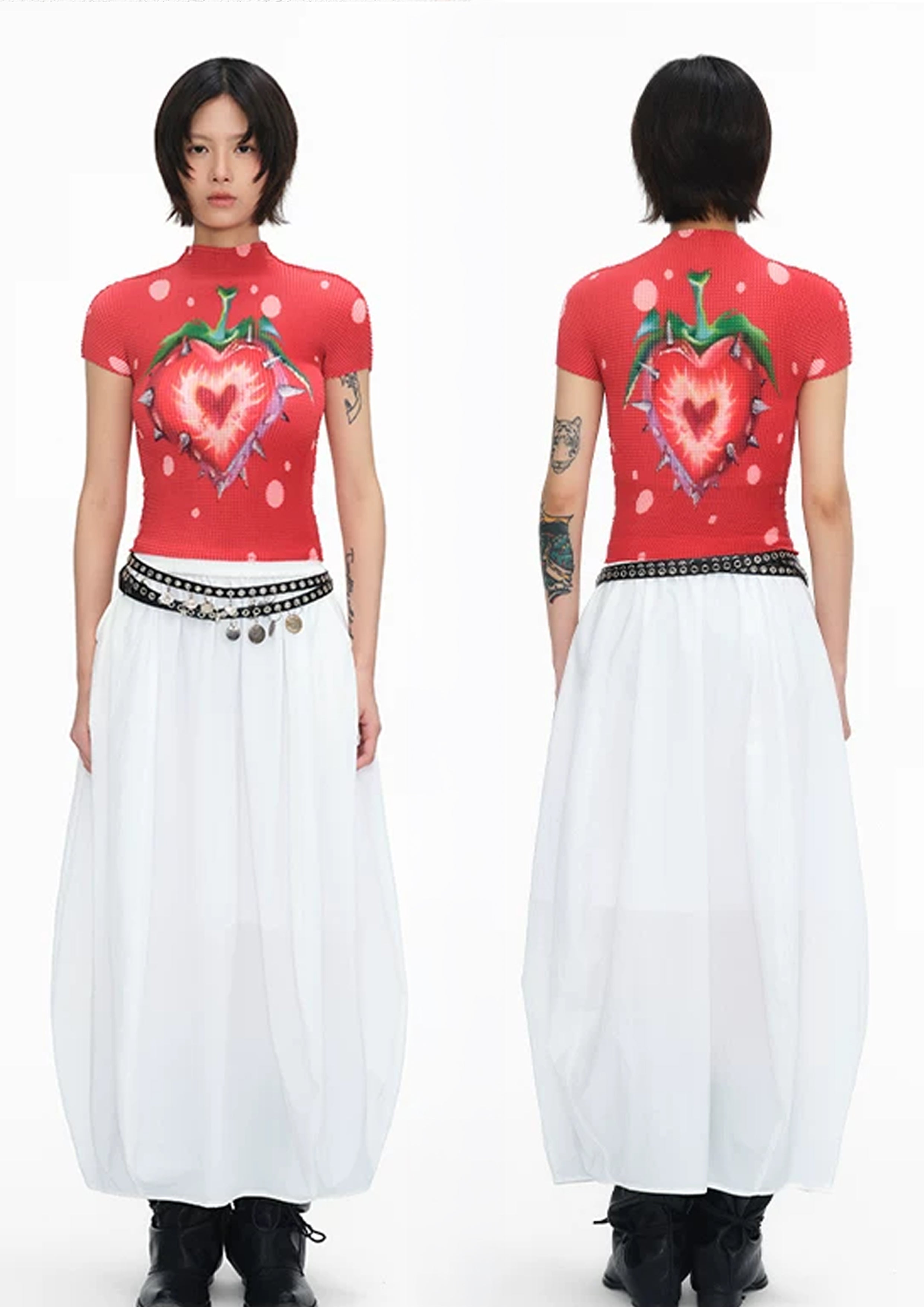 Strawberry heart crinkle stretch crop tee - red