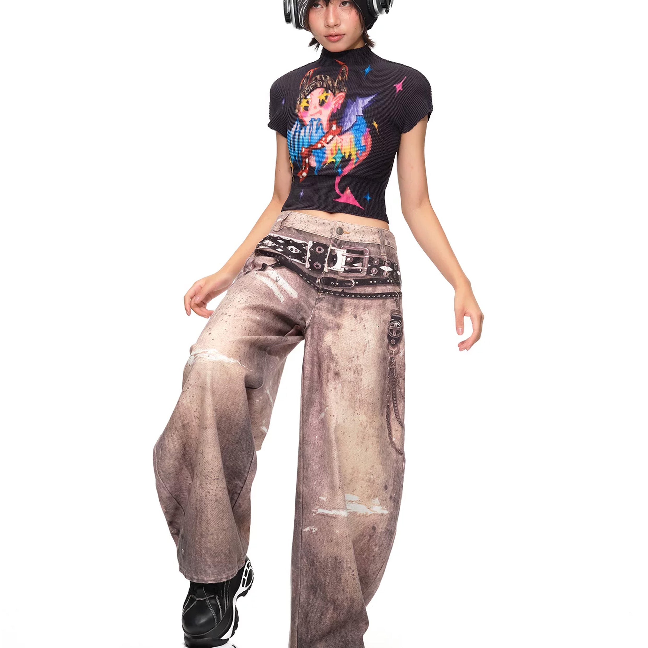 Devil crinkle stretch crop tee - black