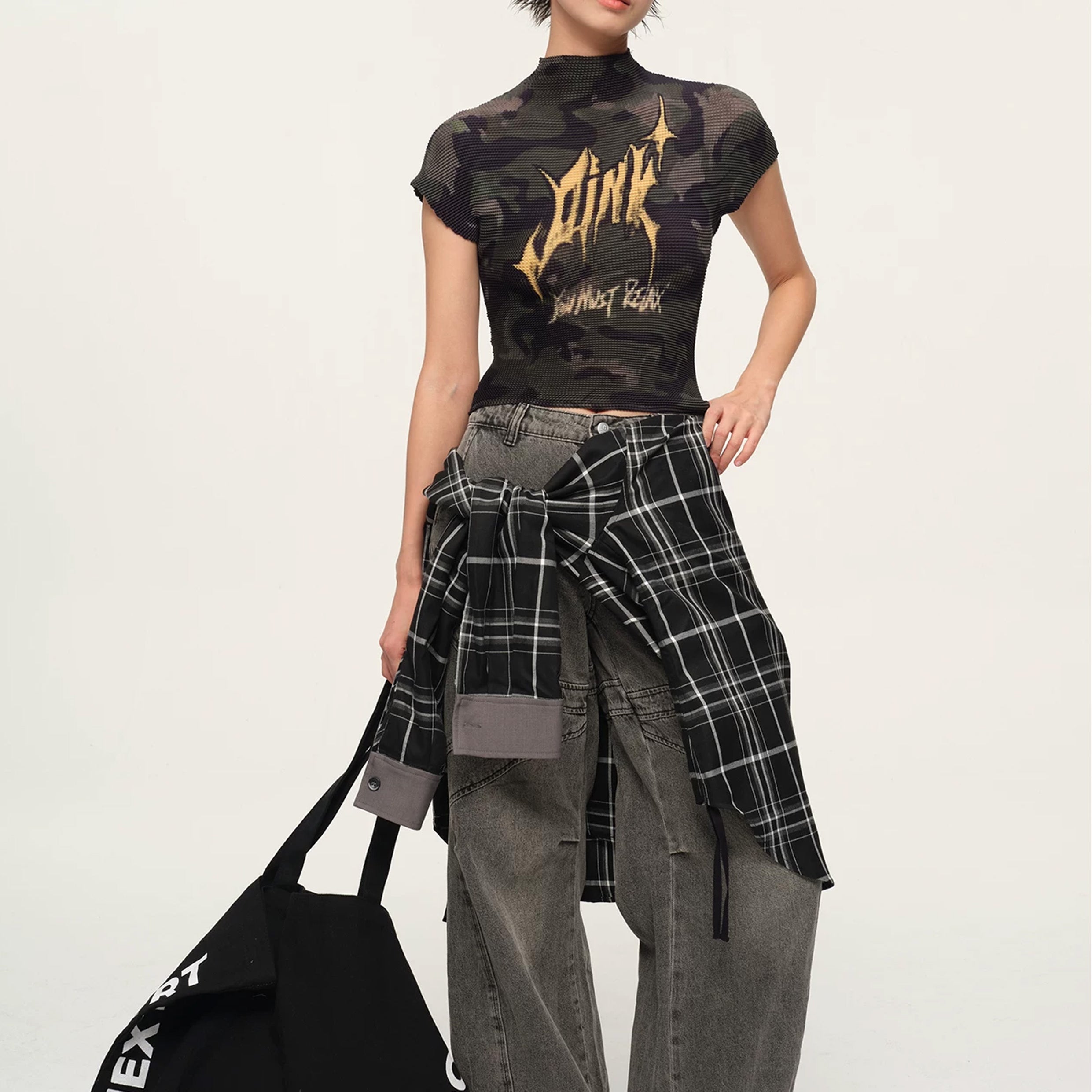 Camouflage crinkle stretch crop tee - army green