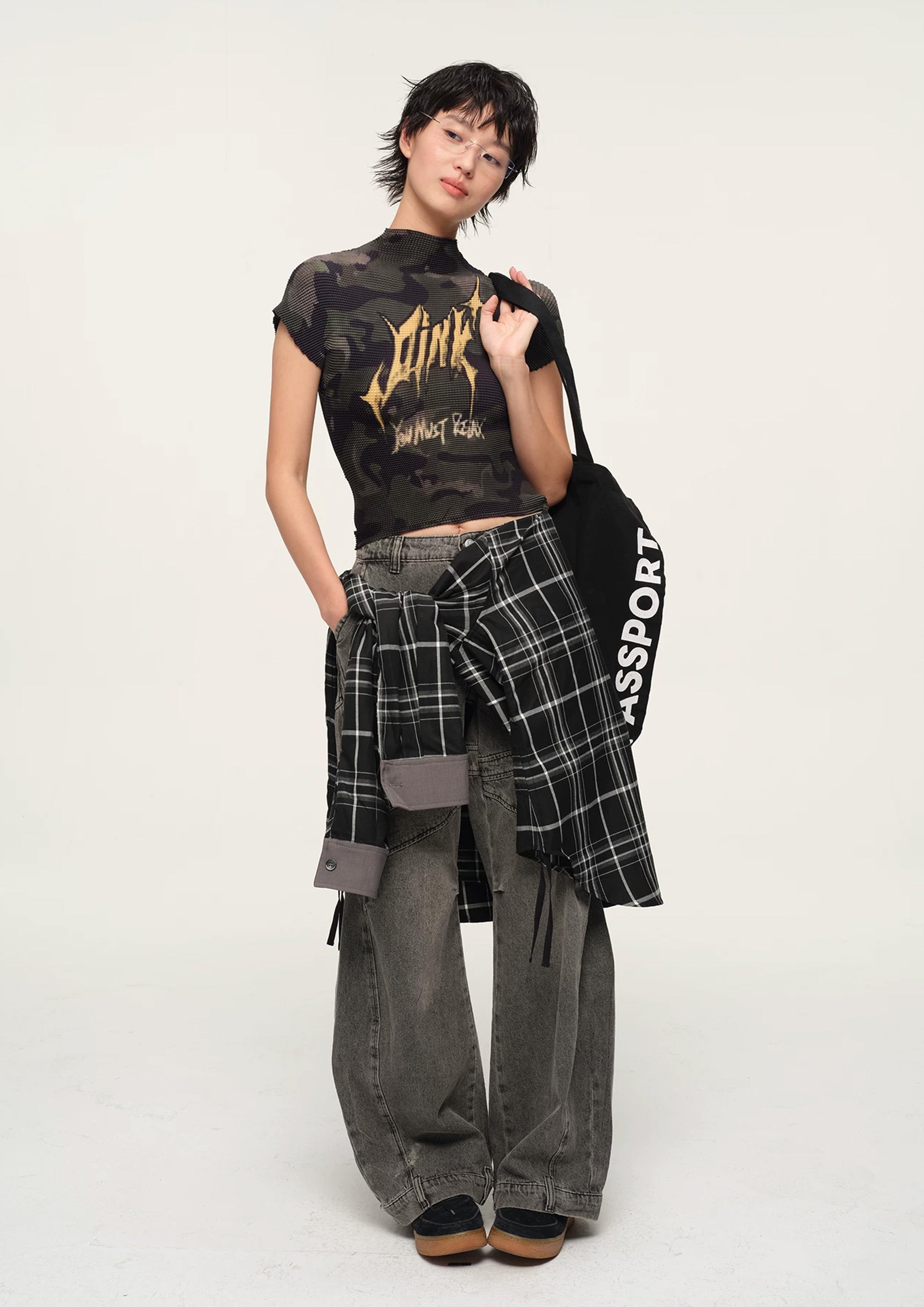 Camouflage crinkle stretch crop tee - army green