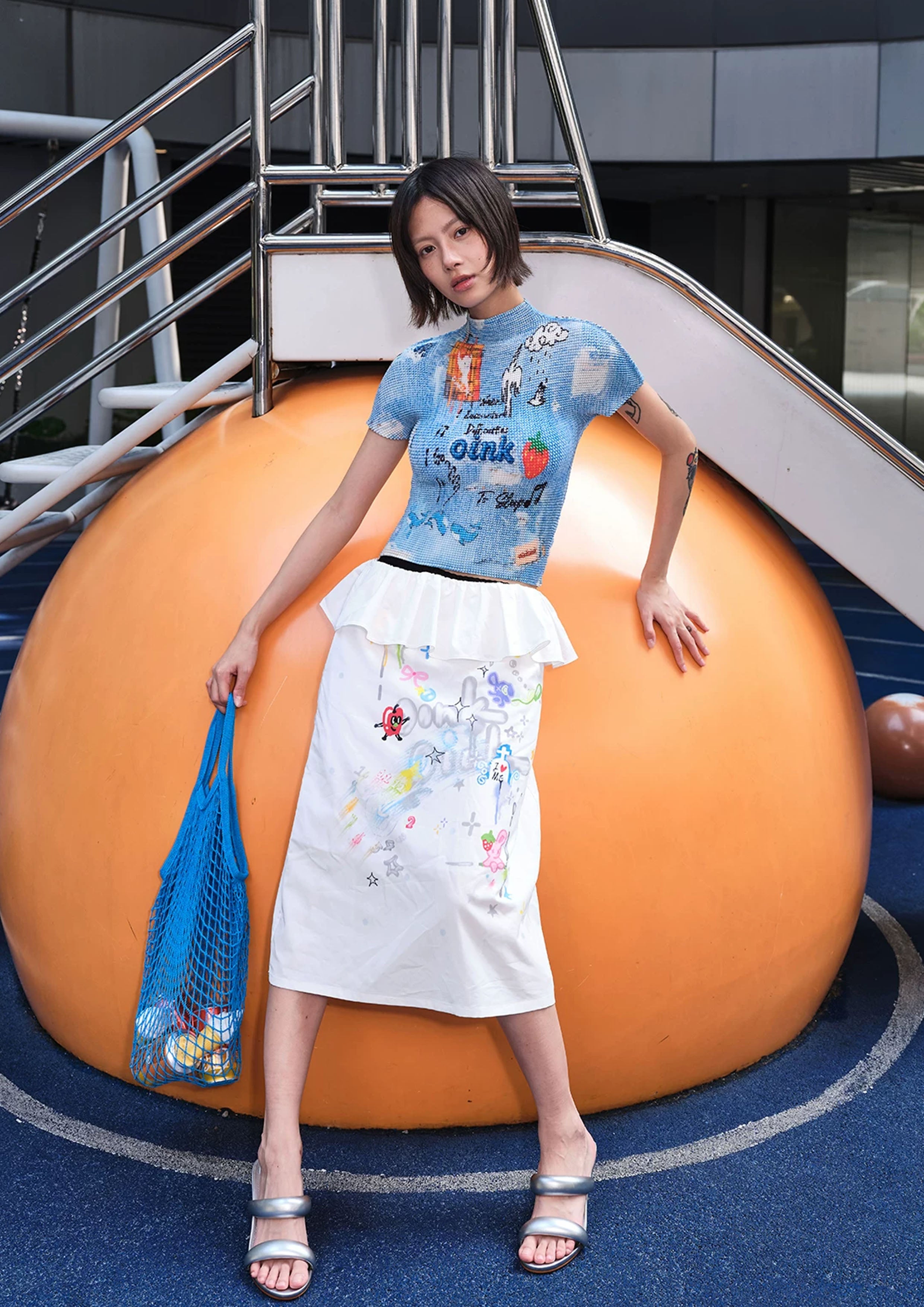 Illustration crinkle stretch crop tee - sky blue