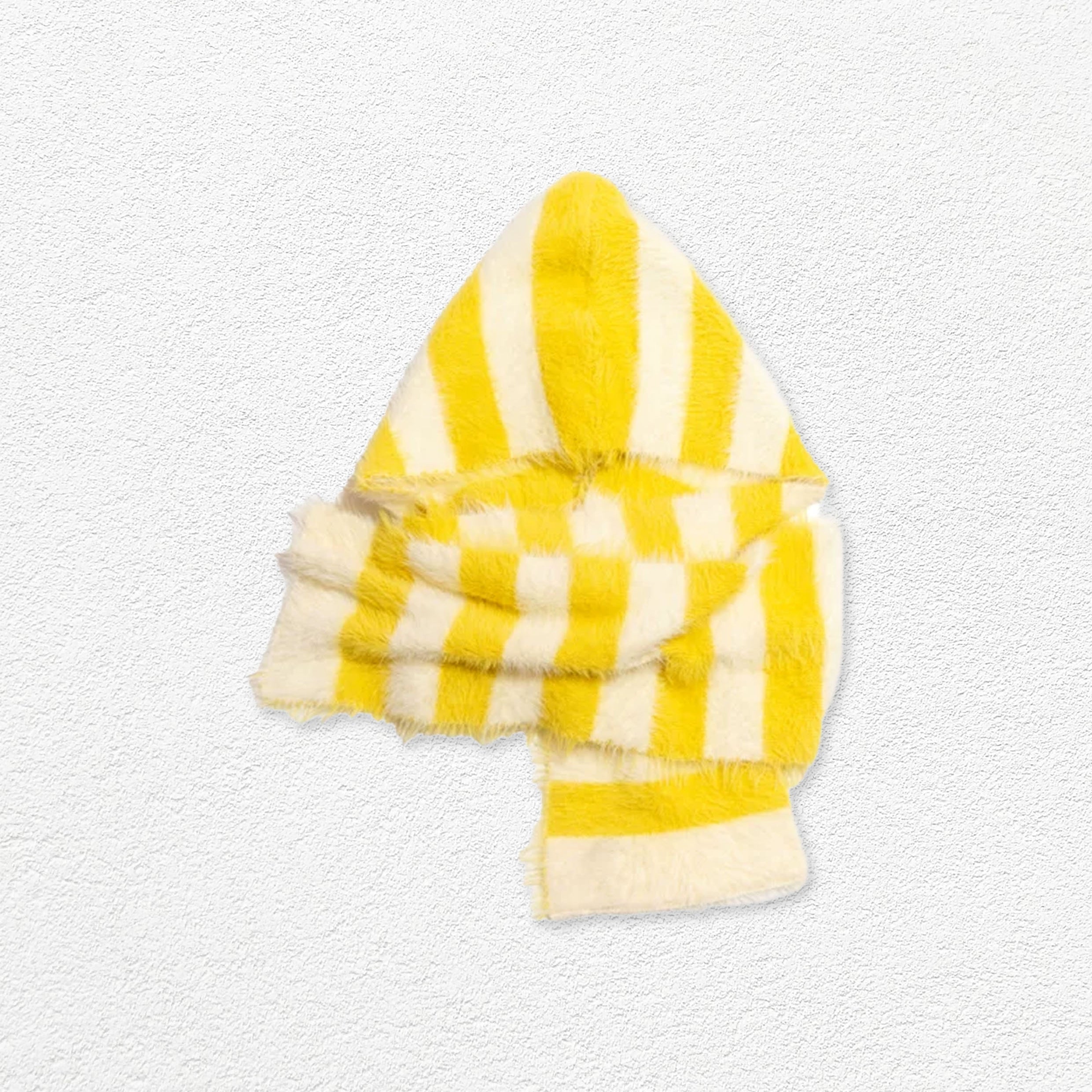 Fluffy hooded scarf - yellow striped