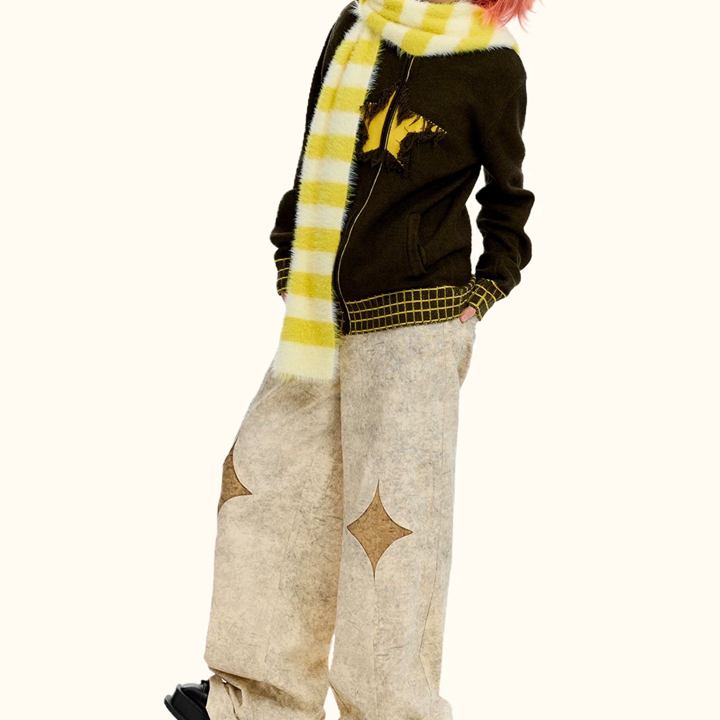 Fluffy hooded scarf - yellow striped
