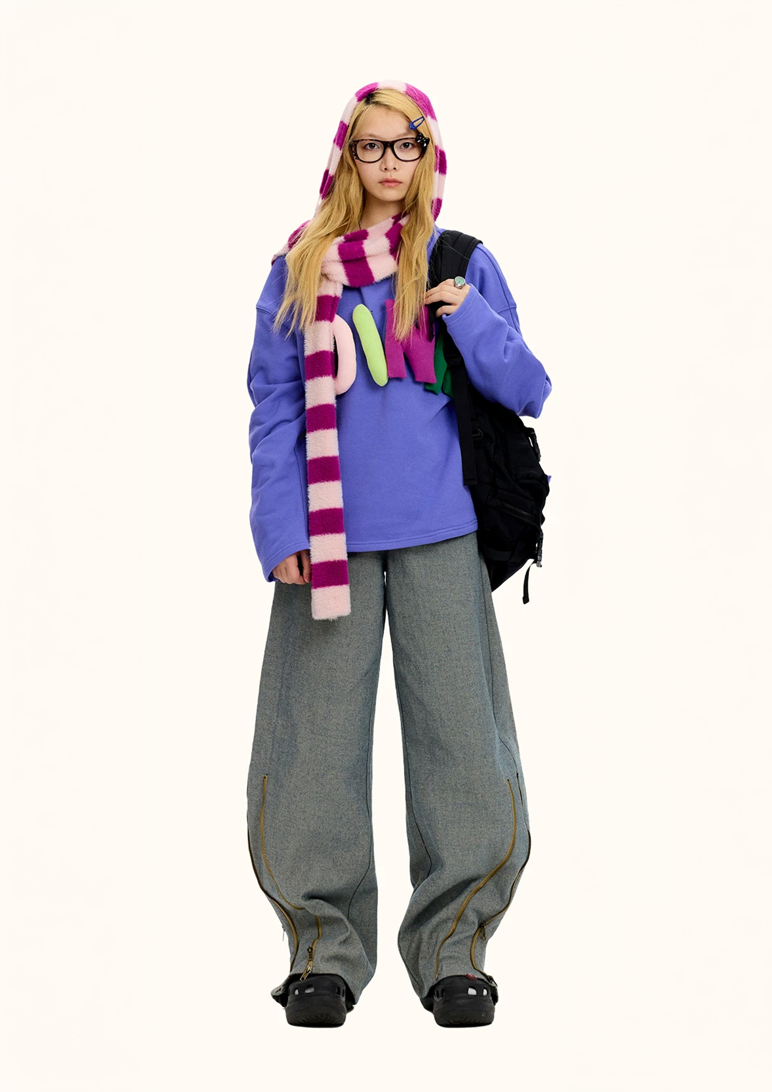 Fluffy hooded scarf - purple striped