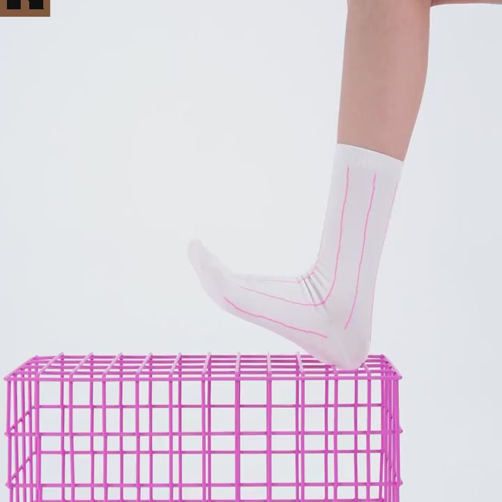 Grid mid-calf sock