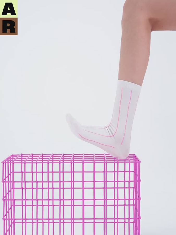 Grid mid-calf sock