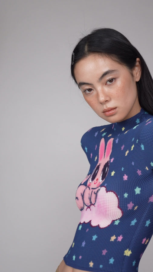 Pink bunny crinkle stretch crop tee - navy