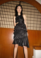 Irregular shirring halter dress in black